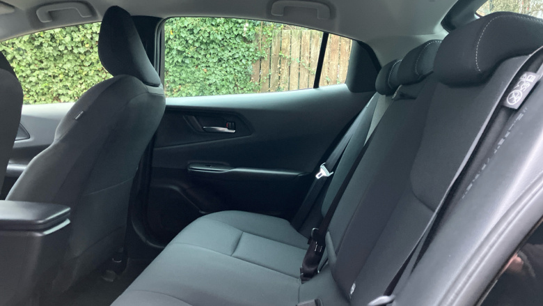 Toyota Prius 2.0 PHEV Design 5dr CVT Hatchback